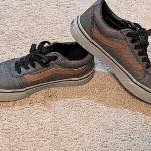 Vans Kids Sneakers in Gray and Brown